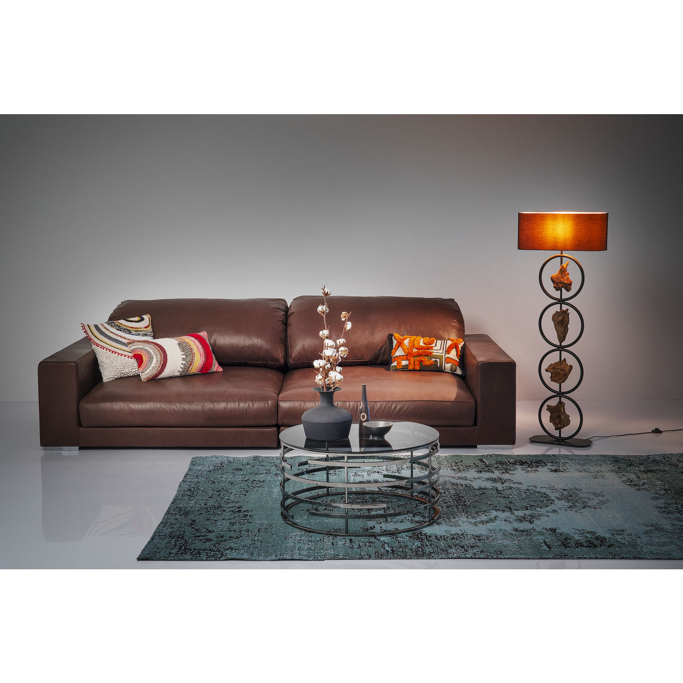 KARE-51249-master-mood-b-1400x1400