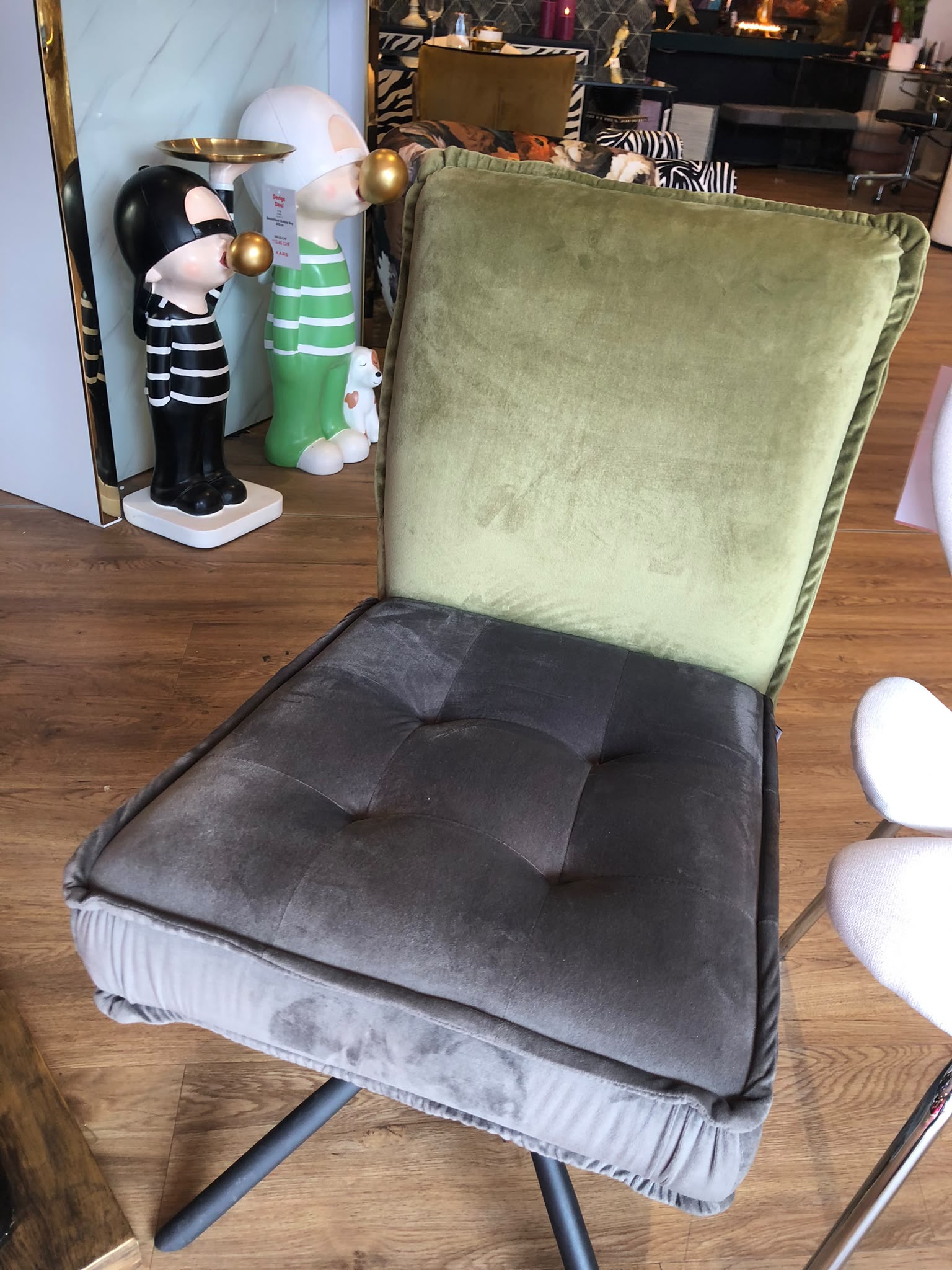 KARE Green Drehstuhl Chelsea Grün OCCASION