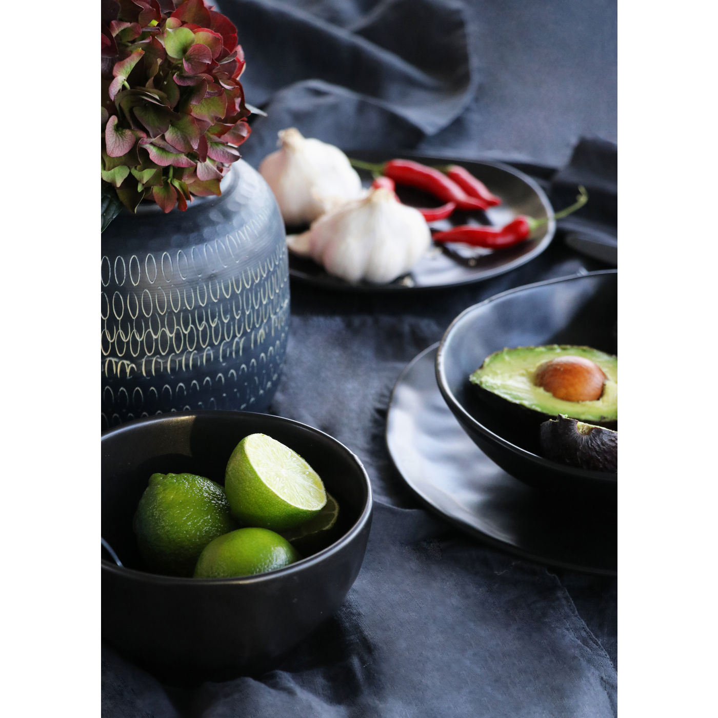 KARE-38056-master-mood-c-1400x1400