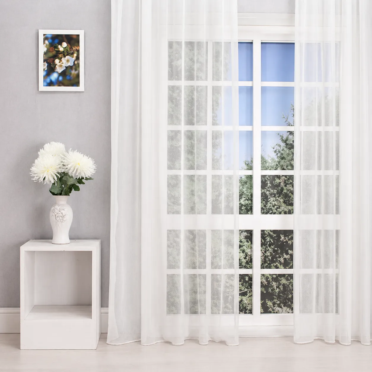 Nara – Weisser Jacquard-Vorhang mit feinem Punktmuster und Bleiband