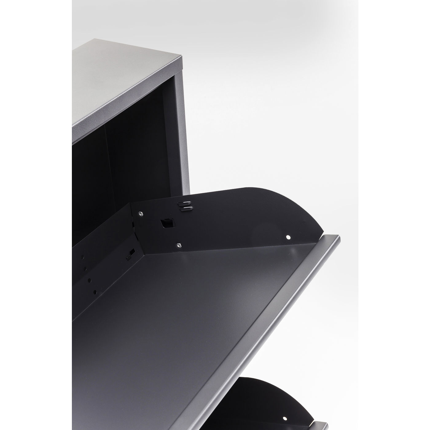 KARE-42565-detail-b-1400x1400