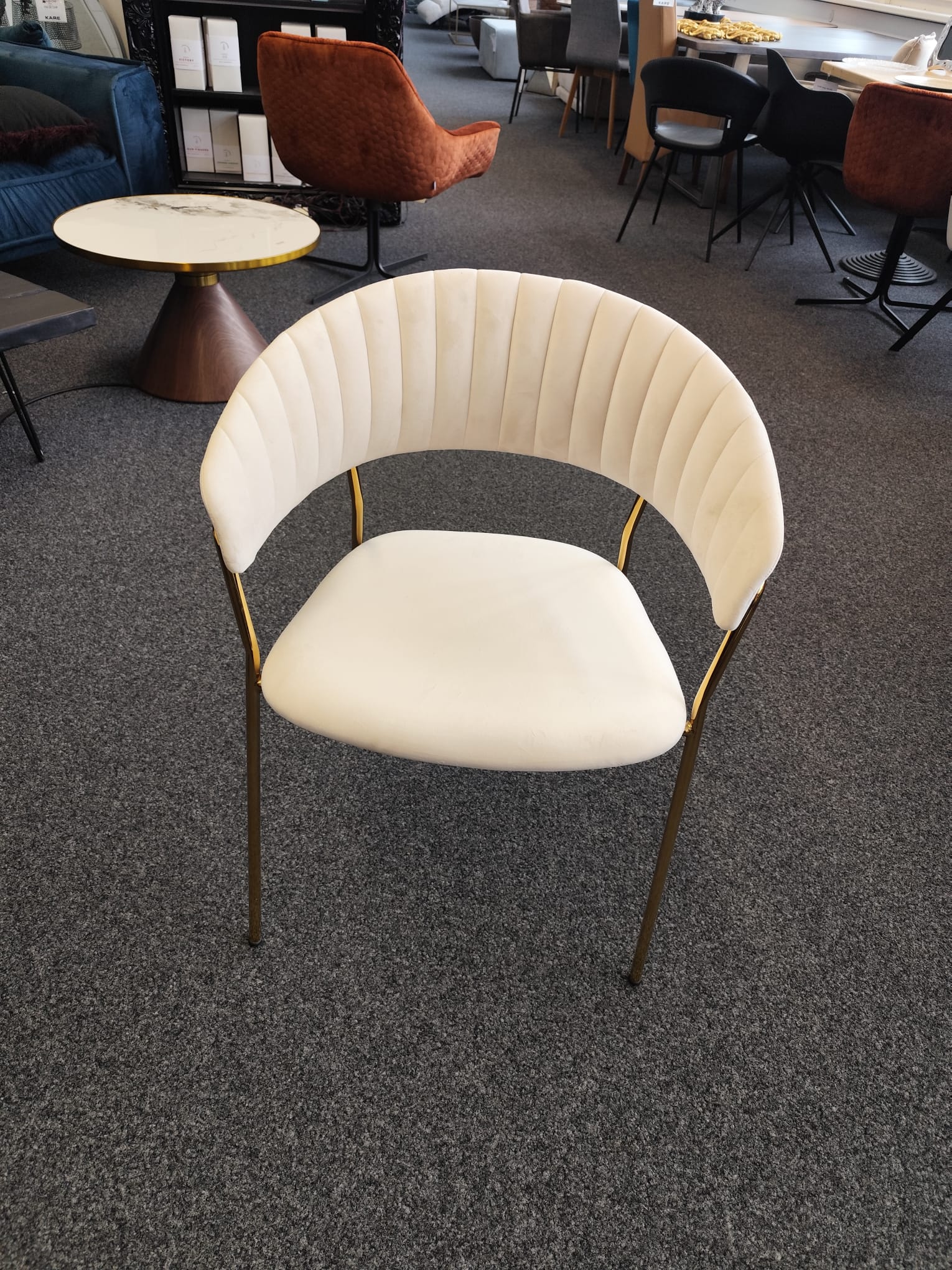 KARE Green Armlehnstuhl Belle Velvet Creme OCCASION